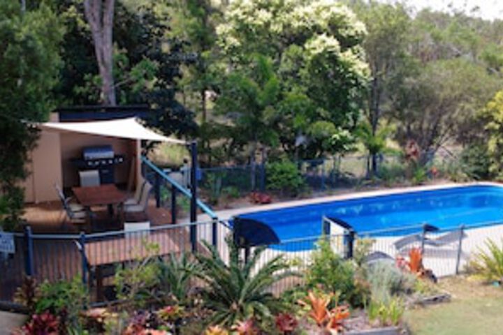Macleay Island QLD Mackay Tourism