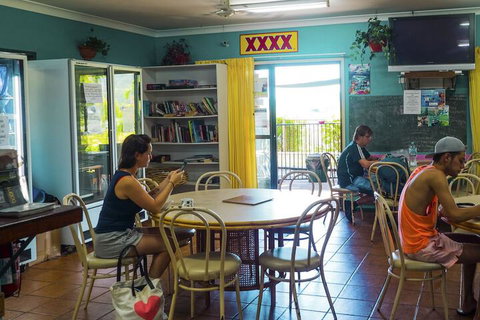 Backpackers By The Bay - Mackay Tourism 7