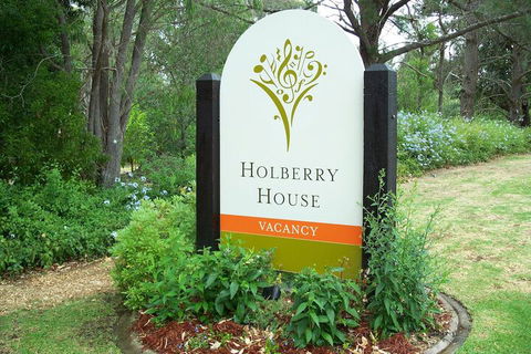 Holberry House - Mackay Tourism 2