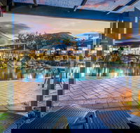 Hotel Grand Chancellor Palm Cove - Mackay Tourism
