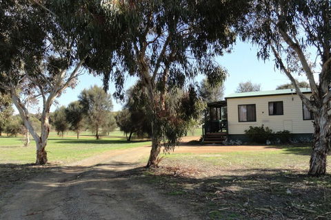 Kangaroo Island Cabins - Mackay Tourism 7