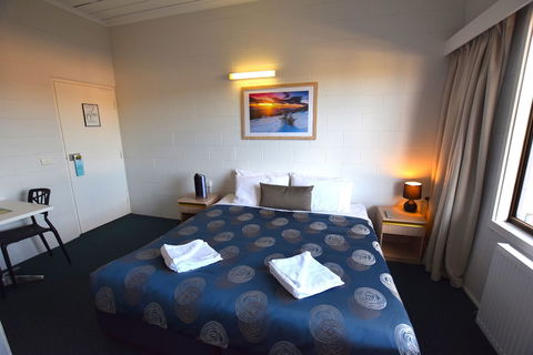 Alpine Resort Motel - Mackay Tourism 3