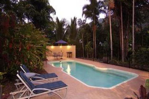 Port Douglas Valley Retreat - Mackay Tourism 5