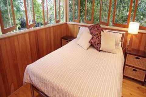 Port Douglas Valley Retreat - Mackay Tourism 7