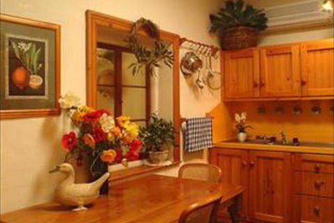 Port Willunga Cottages - Mackay Tourism 7