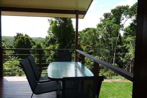 Bellthorpe Stays - Mackay Tourism 4