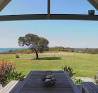 Bear Gully Coastal Cottages - Mackay Tourism