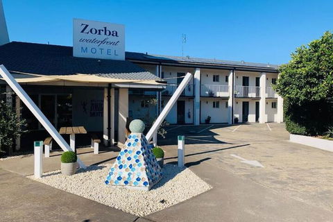 Zorba Motel - Mackay Tourism 2