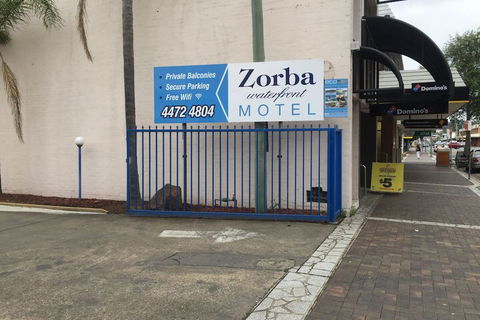 Zorba Motel - Mackay Tourism 7