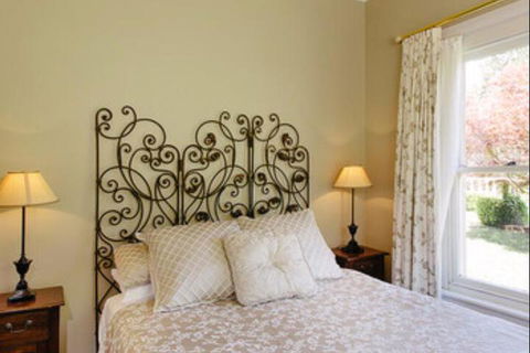 Edgelinks Country House - Mackay Tourism 3