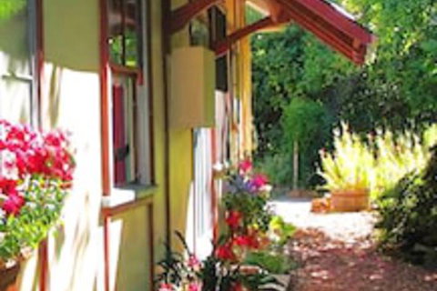 Secrets Hideaway - Mackay Tourism 1