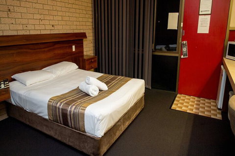 Sarina Motor Inn - Mackay Tourism 2