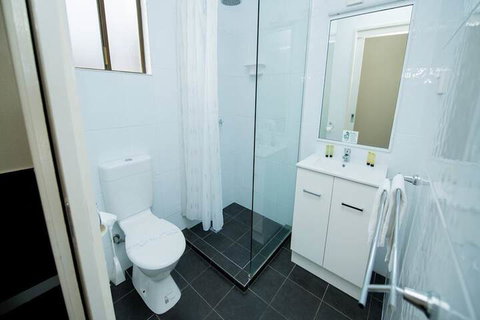 Sarina Motor Inn - Mackay Tourism 5