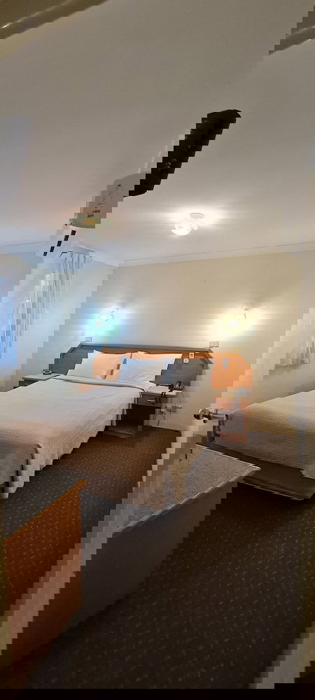 Golf Links Motel - Mackay Tourism 4