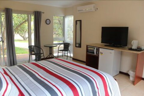 Avocados Accommodation - Mackay Tourism 7
