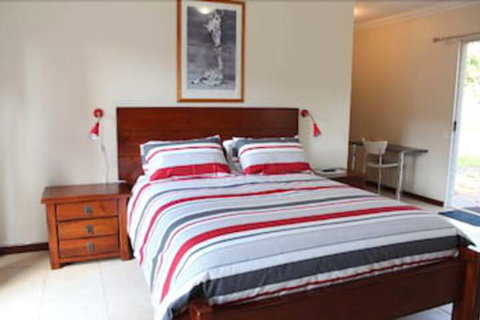 Avocados Accommodation - Mackay Tourism 6