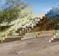 Country Pleasures BB - Mackay Tourism