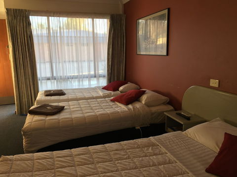 Parkway Motel - Mackay Tourism 2