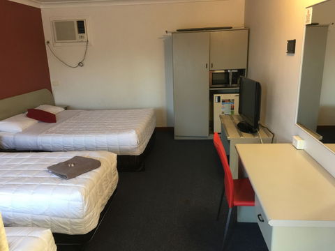Parkway Motel - Mackay Tourism 0