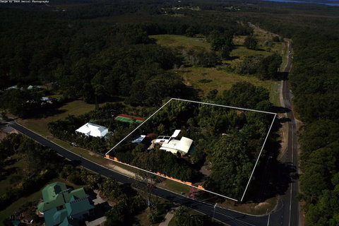 Noosa Edge Nudist Retreat Noosa Edge Paradise - Mackay Tourism 1