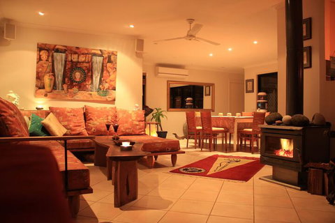 Noosa Edge Nudist Retreat Noosa Edge Paradise - Mackay Tourism 5