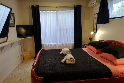 Noosa Edge Nudist Retreat Noosa Edge Paradise - Mackay Tourism 7