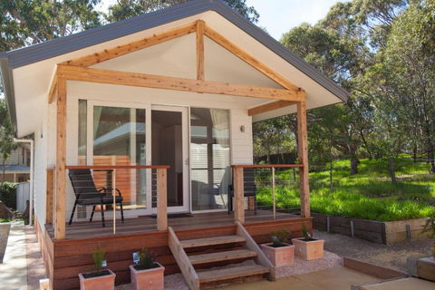 Chianti Cottages - Mackay Tourism 3