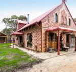 Chianti Cottages - Mackay Tourism