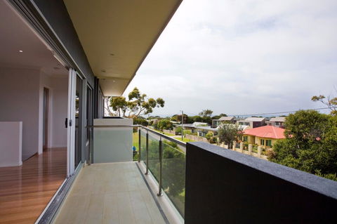 Whitewater Apartments - Mackay Tourism 3
