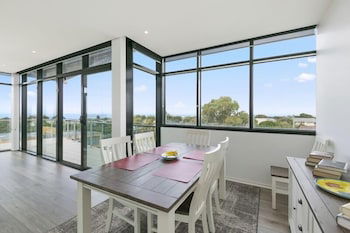 Whitewater Apartments - Mackay Tourism 4