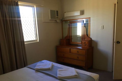 Inland Oasis Motel - Mackay Tourism 6