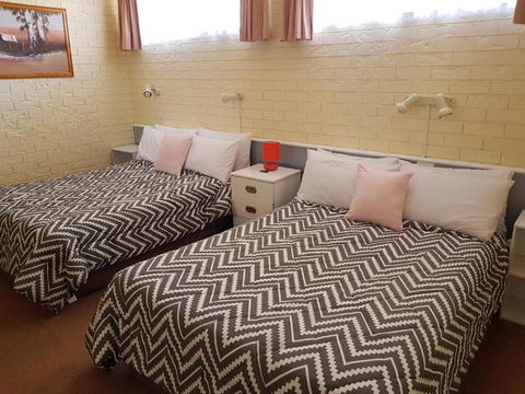 Jillaroo Motor Inn - Mackay Tourism 3