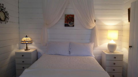 C & As Cottage - Mackay Tourism 5