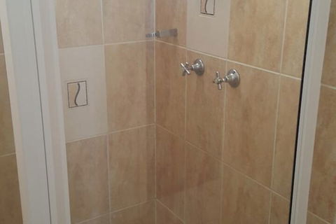 Fourth Avenue Motor Inn - Mackay Tourism 3