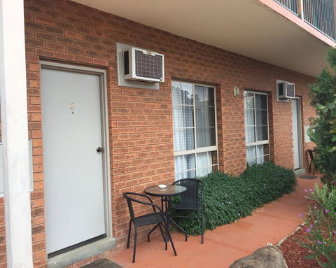 Bridge Motor Inn - Mackay Tourism 2
