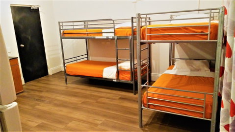 Asylum Sydney Backpackers Hostel - Mackay Tourism 4