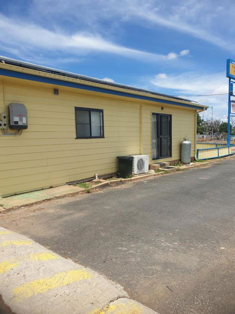 Newell Hwy Caravan Park - Mackay Tourism 6