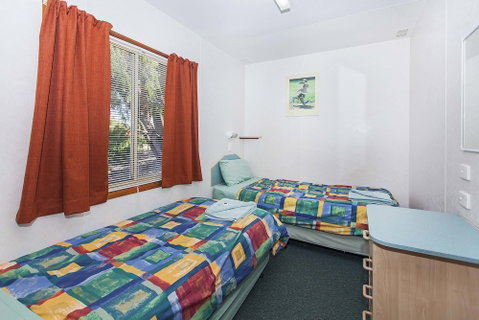 Naracoorte Holiday Park - Mackay Tourism 3