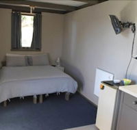 Flinders Island Cabin Park - Mackay Tourism
