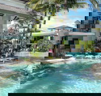 Sea Temple Port Douglas Luxury Apartments - Mackay Tourism