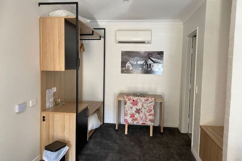 Town Square Motel - Mackay Tourism 1