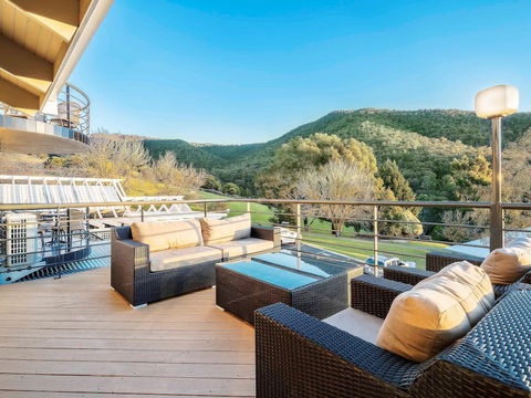 The Sebel Pinnacle Valley Resort - Mackay Tourism 3