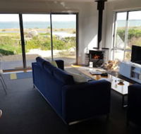Coorong Waterfront Retreat - Mackay Tourism
