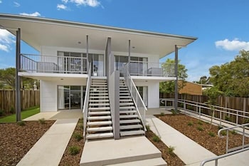 Cooroy Luxury Motel Apartments Noosa - Mackay Tourism 0