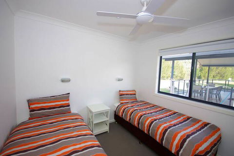 Del Rio Riverside Resort - Mackay Tourism 5