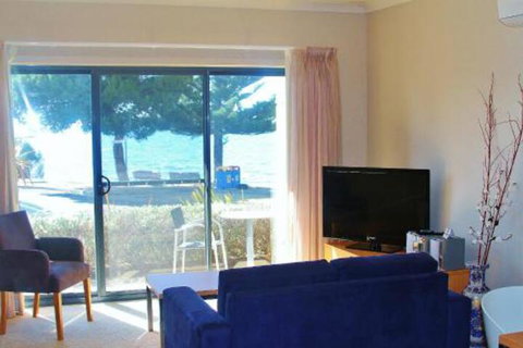 Pier Number 10 - Mackay Tourism 6