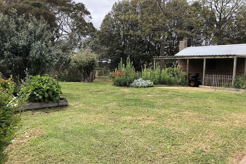 Banksia Park Estate - Mackay Tourism 3