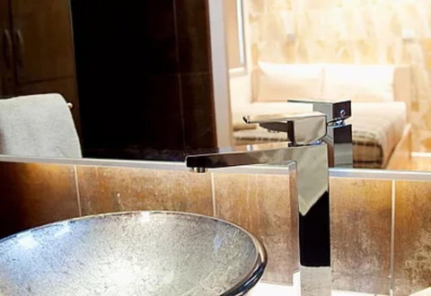 Newman Hotel - Mackay Tourism 1