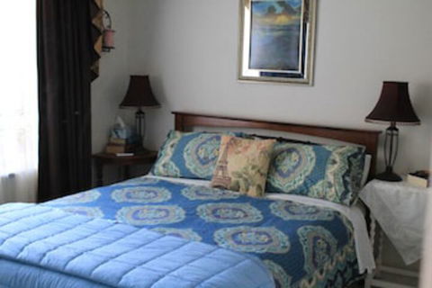 Bed & Breakfast In Perth - Mackay Tourism 0