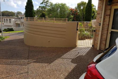 Corlette Poolside Getaway - Mackay Tourism 0